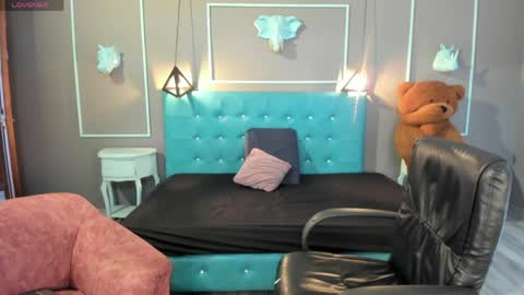Snapshot of angel_white25 chatting on April 2026 11:21:02 AM Angel online show from April 2026 11:21:02 AM