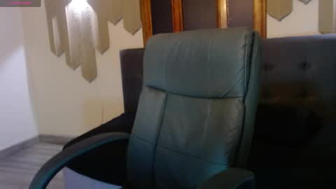 Snapshot of angel_white25 chatting on May 2026 02:45:01 PM Angel online show from May 2026 02:45:01 PM