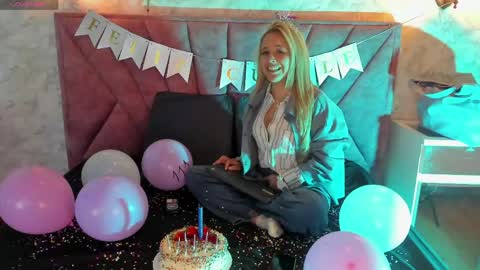 Snapshot of angel_white25 chatting on May 2026 11:50:02 AM Angel online show from May 2026 11:50:02 AM