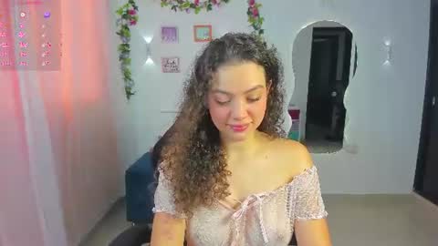Snapshot of angela_hank2_ chatting on July 2026 12:58:01 PM ANGELA online show from July 2026 12:58:01 PM