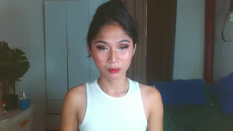 Snapshot of angela_mccollins chatting on December 2024 01:30:01 AM angela online show from December 2024 01:30:01 AM