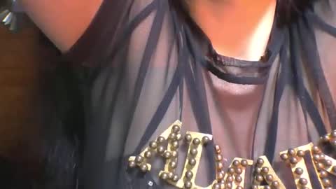  Angela  online show from October 2025 05:39:01 PM