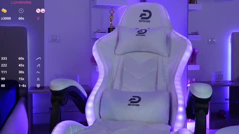 Angela online show from February 2025 06:14:01 AM