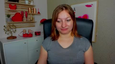 Snapshot of angela_samt chatting on May 2026 05:35:02 AM Angela online show from May 2026 05:35:02 AM