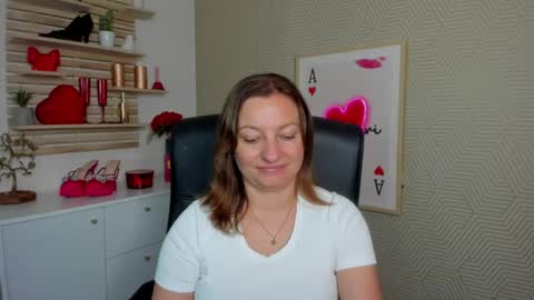 Snapshot of angela_samt chatting on July 2026 05:56:02 AM Angela online show from July 2026 05:56:02 AM