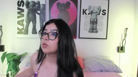 Angela  online show from May 2026 10:51:02 PM