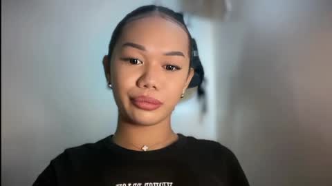 Snapshot of angela_star888 chatting on May 2026 01:07:01 PM angela_star888 online show from May 2026 01:07:01 PM