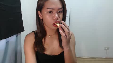 Snapshot of angela_star888 chatting on May 2026 09:26:01 AM angela_star888 online show from May 2026 09:26:01 AM