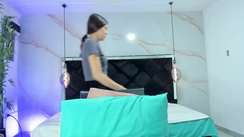 ANGELA online show from September 2025 12:27:02 PM