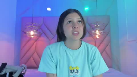 Snapshot of angelaa_cute chatting on June 2026 12:06:02 PM ANGELA online show from June 2026 12:06:02 PM