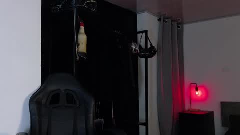 Angela help me reach 100 thumbs up online show from October 2025 09:46:01 PM