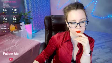 Angela online show from February 2025 03:39:01 PM