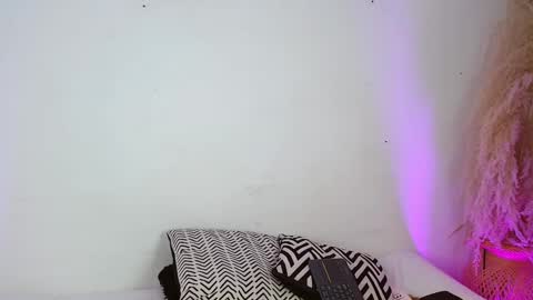 Angel online show from December 2025 04:46:02 PM