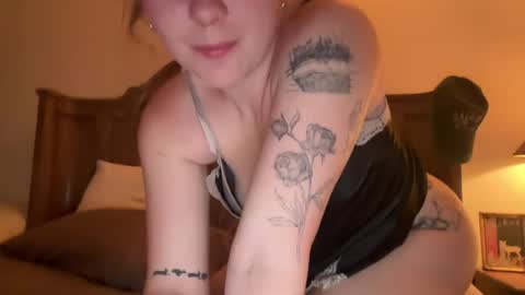 sweetmiamari online show from August 2026 12:03:02 AM