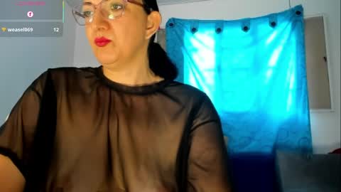 Snapshot of angelblue972344 chatting on May 2026 02:58:01 PM angel online show from May 2026 02:58:01 PM