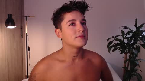 Snapshot of angelcossio chatting on December 2024 08:02:01 PM Angel online show from December 2024 08:02:01 PM