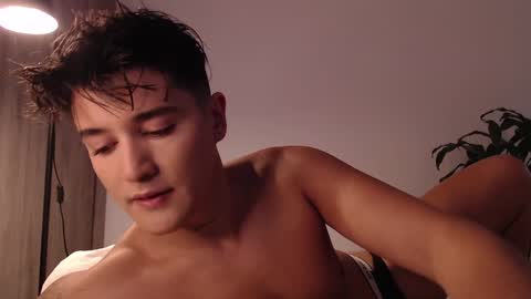 Snapshot of angelcossio chatting on January 2025 12:32:02 PM Angel online show from January 2025 12:32:02 PM