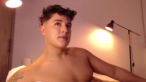 Angel online show from December 2025 01:03:01 AM