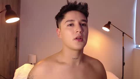 Angel online show from January 2026 07:17:01 PM