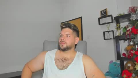 Snapshot of angelcute3 chatting on November 2025 10:52:01 PM angel online show from November 2025 10:52:01 PM