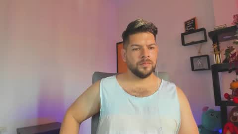 Snapshot of angelcute3 chatting on November 2025 03:52:02 PM angel online show from November 2025 03:52:02 PM