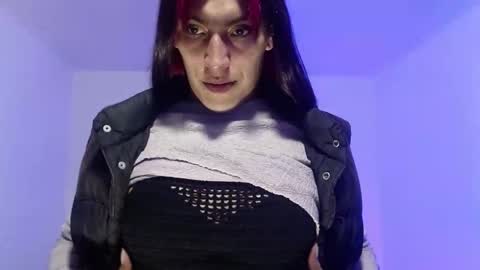 Snapshot of angele_johnson chatting on September 2025 03:06:01 AM angele online show from September 2025 03:06:01 AM