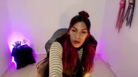 Snapshot of angele_johnson chatting on June 2026 07:38:01 PM angele online show from June 2026 07:38:01 PM