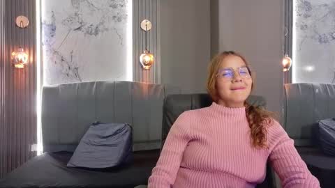 angel online show from December 2025 04:02:01 PM