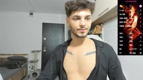 Frankie  online show from October 2025 12:09:02 PM