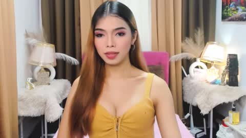 MISS PAU online show from November 2025 03:17:01 AM