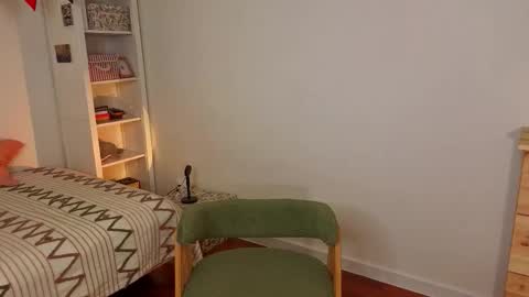 Snapshot of angelic_look chatting on January 2026 04:04:02 AM Daniel online show from January 2026 04:04:02 AM