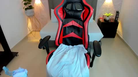 A N G E L I C A online show from January 2025 03:08:02 PM