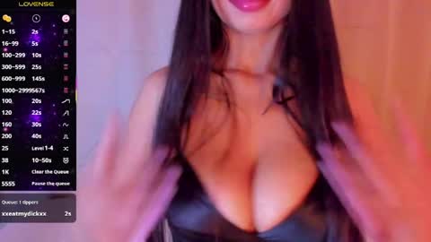 Snapshot of angelica_hot19 chatting on May 2026 02:00:02 PM angelica_hot19 online show from May 2026 02:00:02 PM