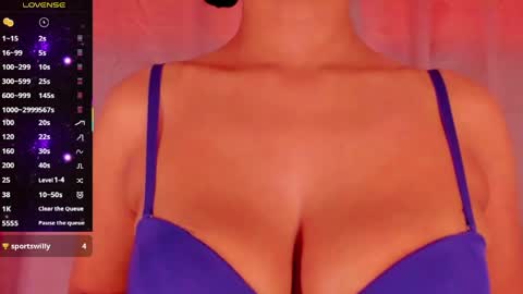Snapshot of angelica_hot19 chatting on May 2026 03:53:02 PM angelica_hot19 online show from May 2026 03:53:02 PM