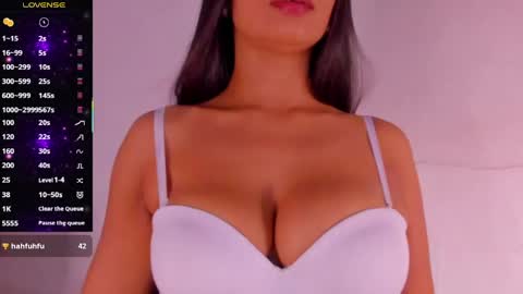 Snapshot of angelica_hot19 chatting on May 2026 02:25:01 PM angelica_hot19 online show from May 2026 02:25:01 PM