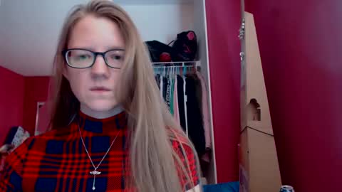 AngelicAngel online show from October 2025 05:32:02 PM