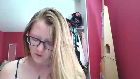 AngelicAngel online show from February 2026 10:11:02 PM