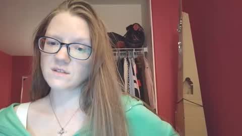 Snapshot of angelicangel3 chatting on April 2026 06:00:02 AM AngelicAngel online show from April 2026 06:00:02 AM