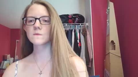 Snapshot of angelicangel3 chatting on May 2026 02:07:01 AM AngelicAngel online show from May 2026 02:07:01 AM