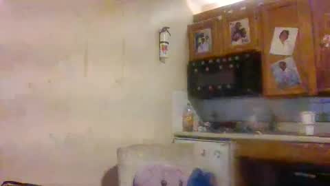 Angelikka Freakd out Pikkels online show from February 2026 10:25:02 AM