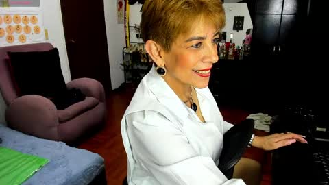 Snapshot of angelina_stone_65 chatting on April 2026 02:27:02 AM Angelina online show from April 2026 02:27:02 AM