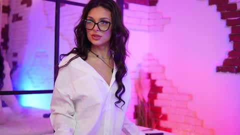 Snapshot of angelinagia chatting on February 2025 01:00:01 AM  Angelina  online show from February 2025 01:00:01 AM
