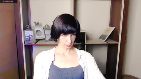 Angelina online show from October 2025 06:57:01 AM