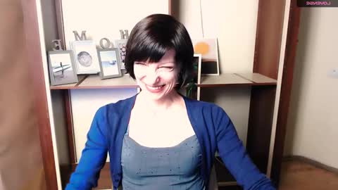 Angelina online show from October 2025 07:23:01 AM