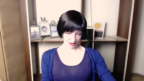 Angelina online show from December 2025 11:26:02 AM