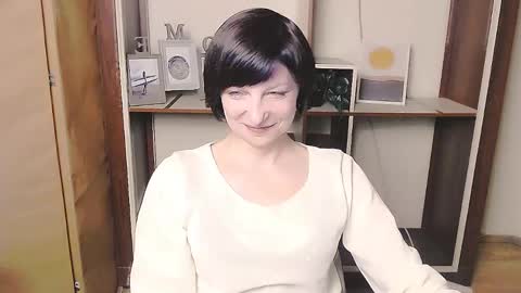 Snapshot of angelinalov_ chatting on April 2026 08:40:02 AM Angelina online show from April 2026 08:40:02 AM