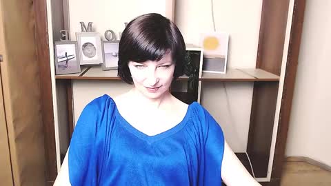Snapshot of angelinalov_ chatting on April 2026 12:08:02 PM Angelina online show from April 2026 12:08:02 PM