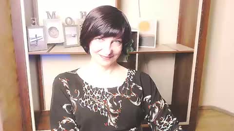 Snapshot of angelinalov_ chatting on April 2026 10:39:02 AM Angelina online show from April 2026 10:39:02 AM