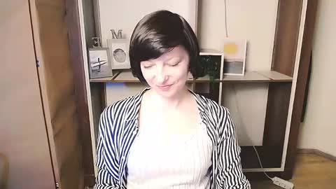 Snapshot of angelinalov_ chatting on April 2026 08:34:01 AM Angelina online show from April 2026 08:34:01 AM
