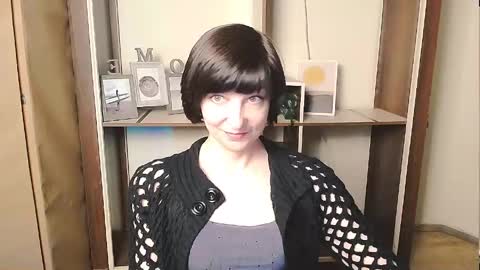 Snapshot of angelinalov_ chatting on May 2026 09:03:02 AM Angelina online show from May 2026 09:03:02 AM